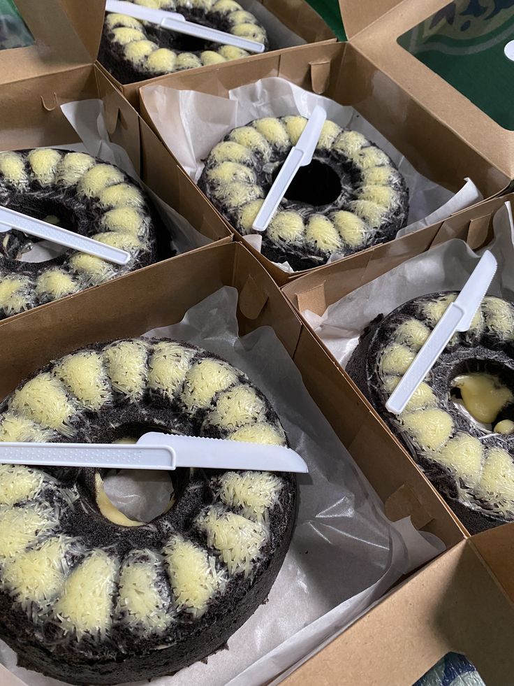 Bolu Ketan Hitam